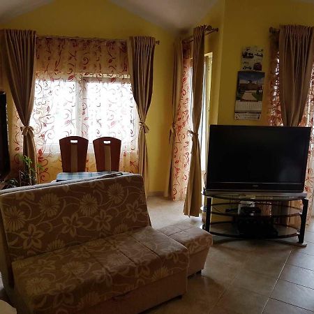 Porodicni Apartman Herceg Novi Exterior foto