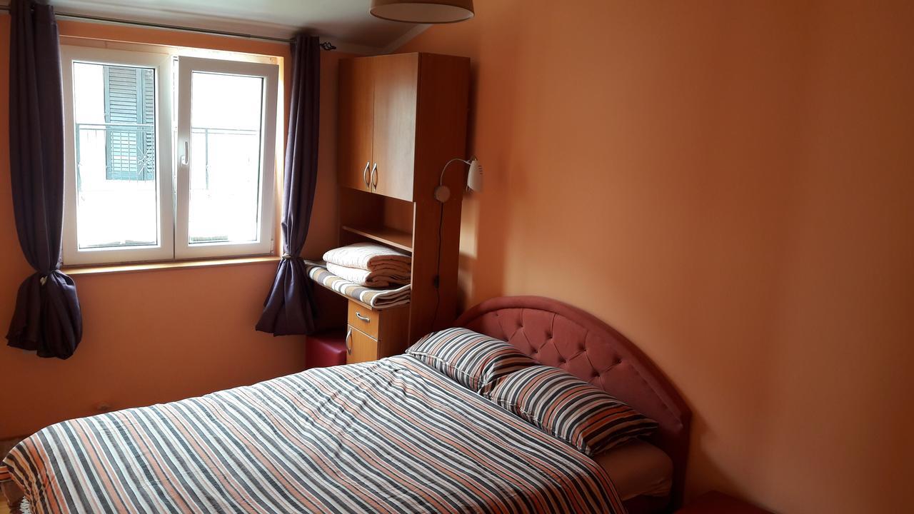 Porodicni Apartman Herceg Novi Exterior foto